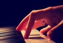 命中带八卦的星座,谁最爱传消息?