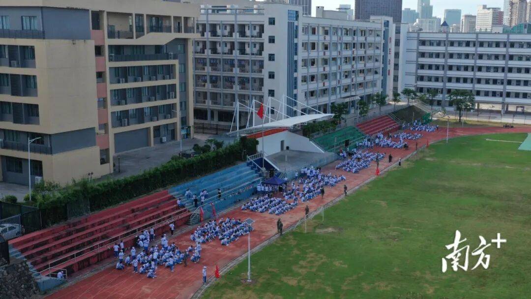 多图直击！惠州开学“名场面”→