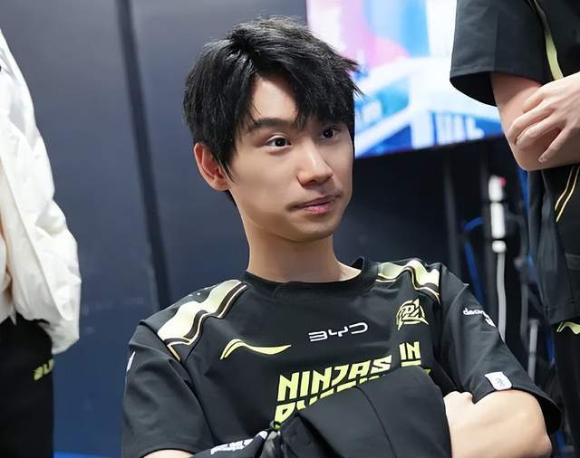 Doinb被骂LOL叛徒心态爆炸！破防回应：比赛不让办，还骂我是叛徒